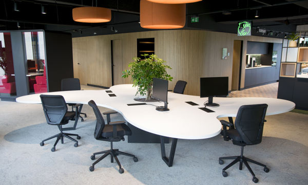 Blaas een nieuwe wind door het oude kantoorleven met onze vijf tips  image