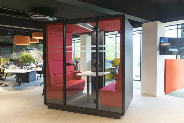 Solutions acoustiques Ethias Hasselt Poste de travail de concentration Mikomax Hush Meet
