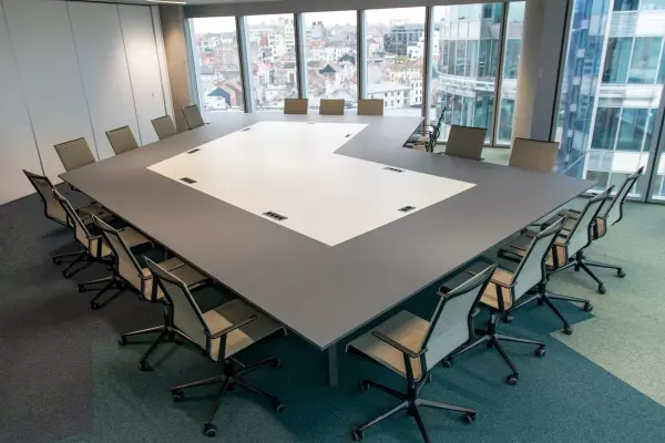 Meeting table in geometric form